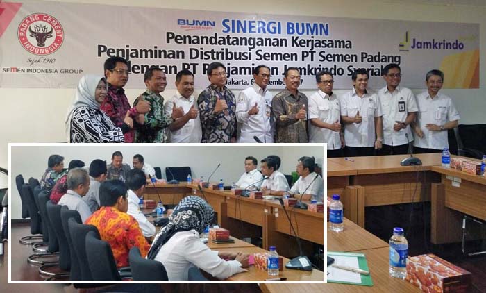 Dukung Infrastruktur Jokowi, Jamkrindo Syariah Menjamin Pendistribusian Semen Padang
